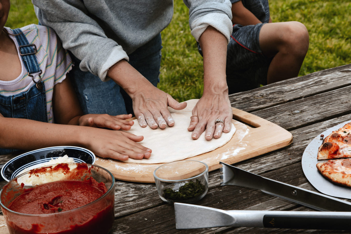 HALO Cook + Serve Pizza Kit