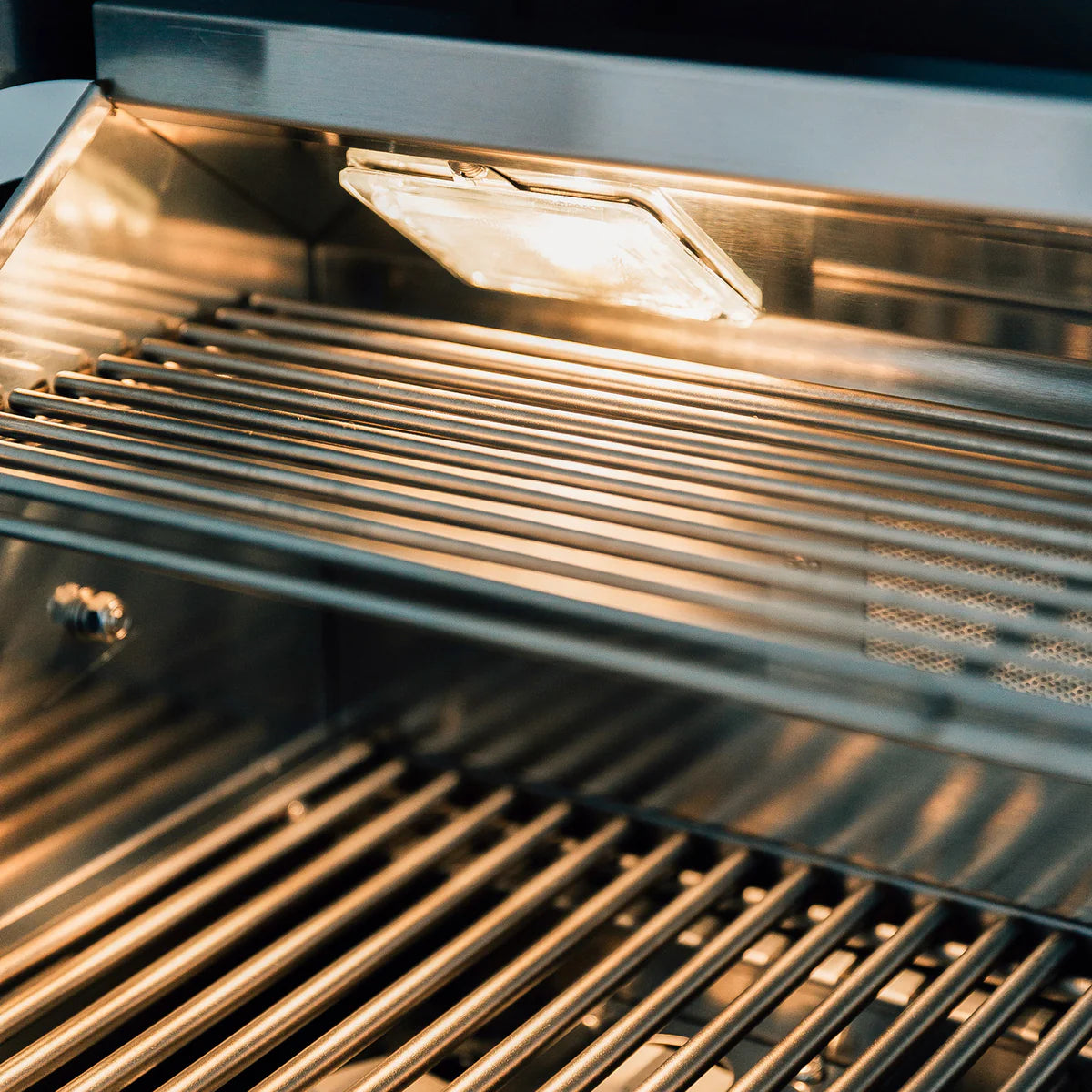 Summerset Sizzler Pro 40" Built-In Grill, Natural Gas